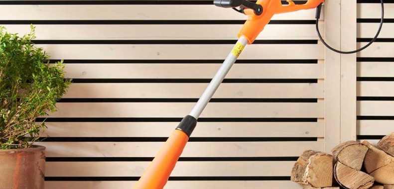 Can You Cut Wet Grass With an Electric Strimmer