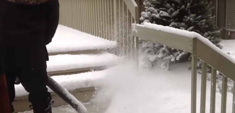 leaf blower to blow snow