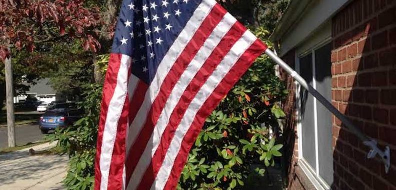 How to keep flag from wrapping around pole