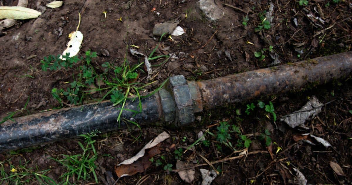 How to Remove Rust From Inside Pipes Yard Work HQ